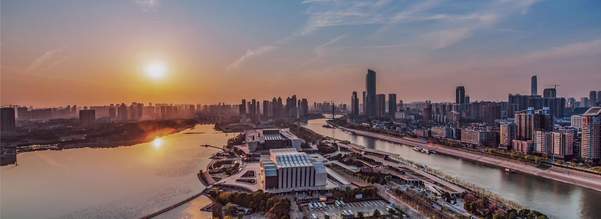 �����羺��(�й���)�ٷ���վ